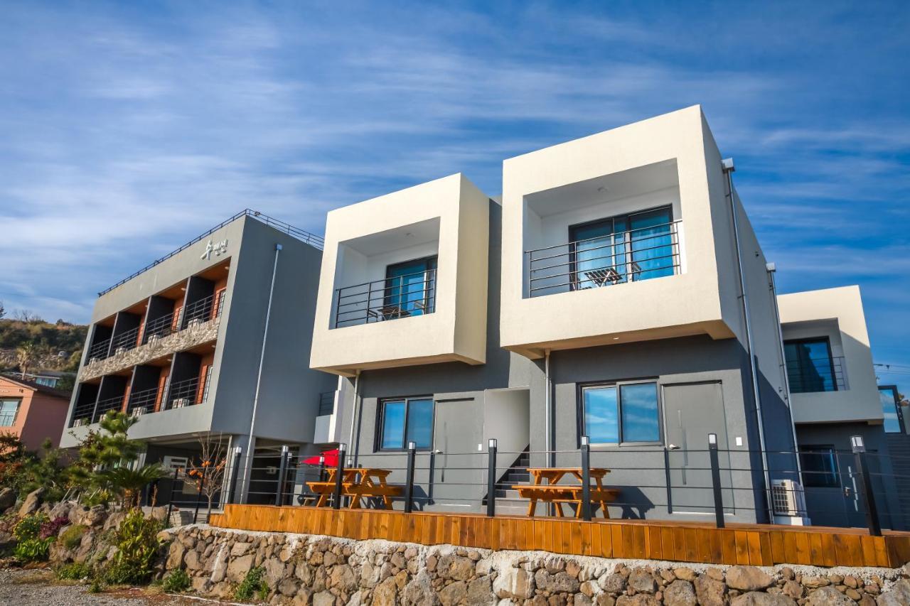 Jeju Soo Pension Seogwipo Exterior foto